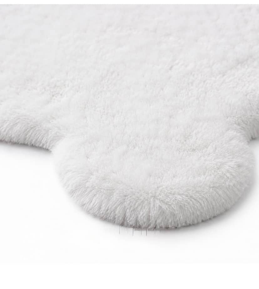 White Teddy Bear Room Rug 4