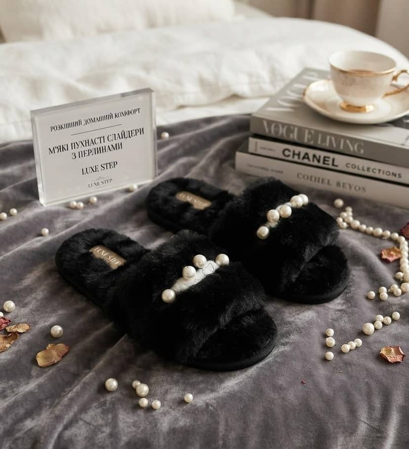 Women's Faux Fur Slippers 8822 Black 2