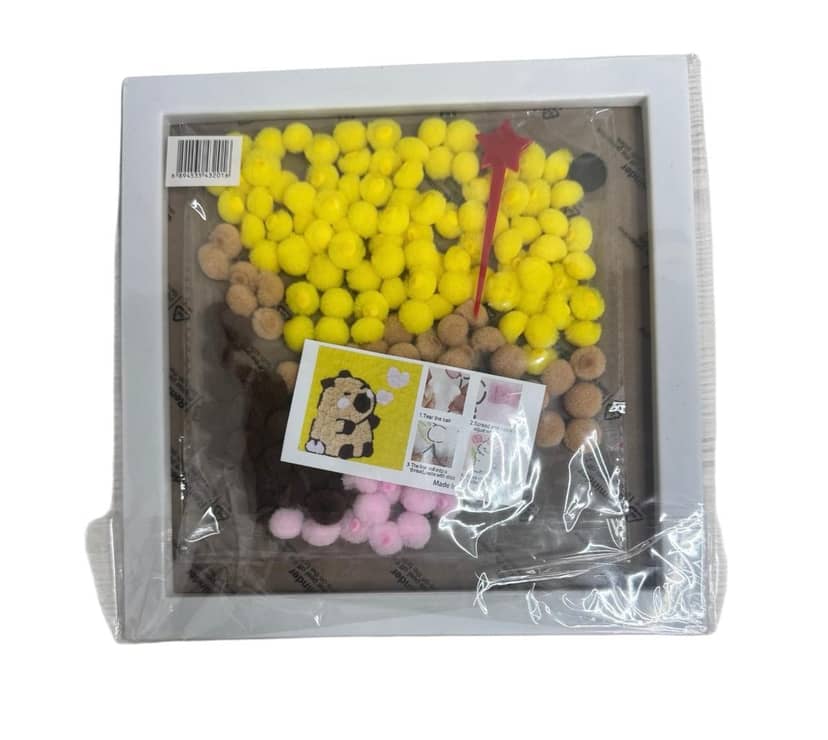 Pom-Pom Picture Capybara with Hearts 22x22 2