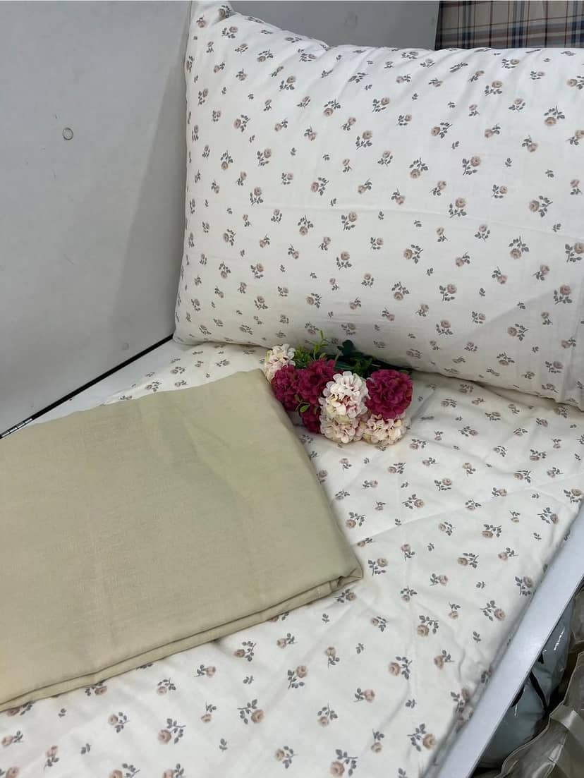 Постільна білизна 2ка м біж з червоними квіточками FAVOURITE TEXTILES 4