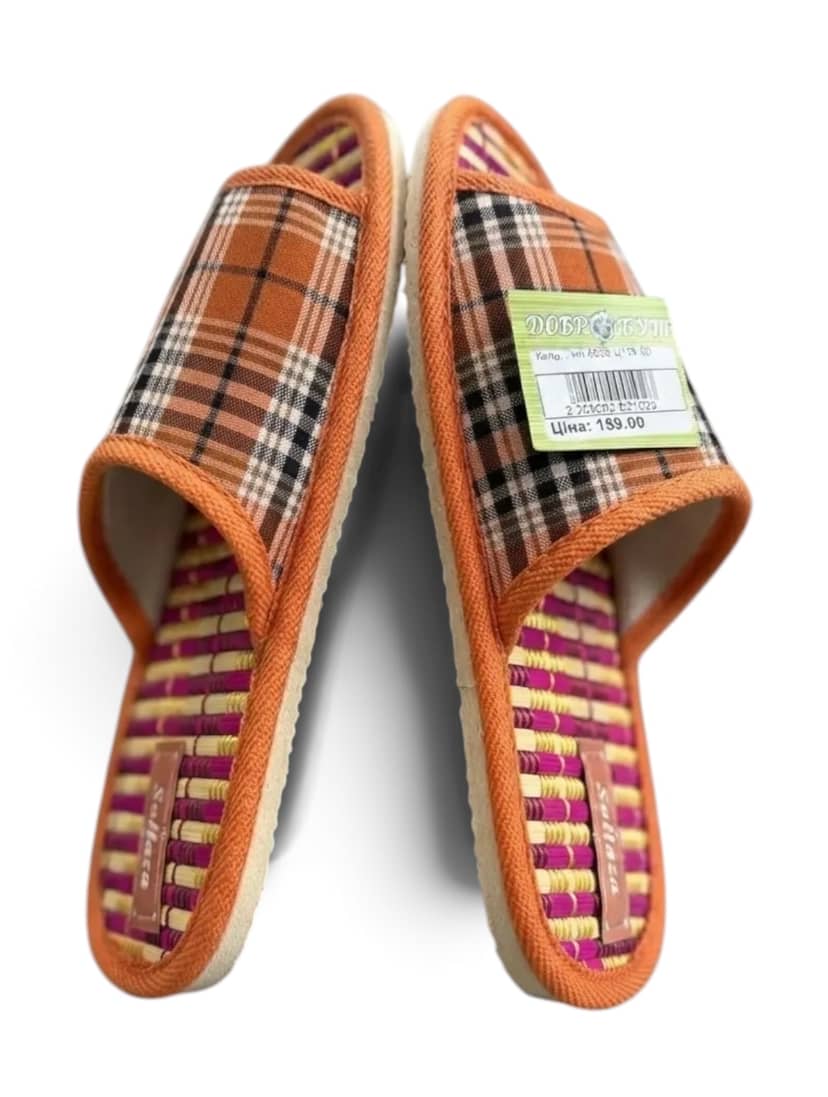 Жіночі капці оранжеві в клітинку розмір one size 3